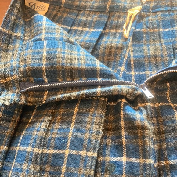 Vintage Girls Pleated plaid skirt - Picture 7 of 9